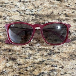Ray-Ban ‘Chris’ Sunglasses